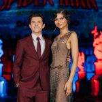Tom Holland Akui Sering Pakai Skincare Zendaya, Ungkap Rutinitas Perawatan Wajahnya